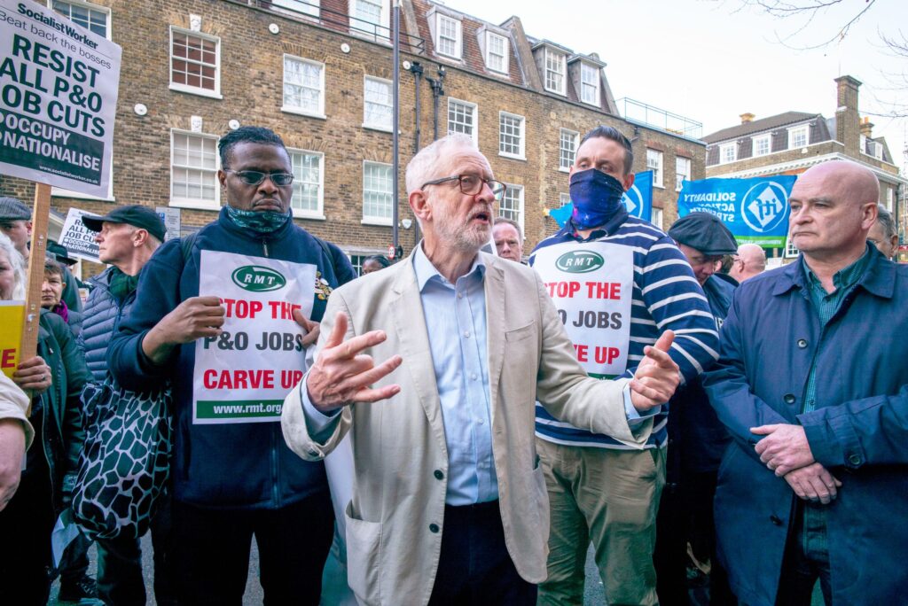 Jeremy Corbyn supporting RMT members